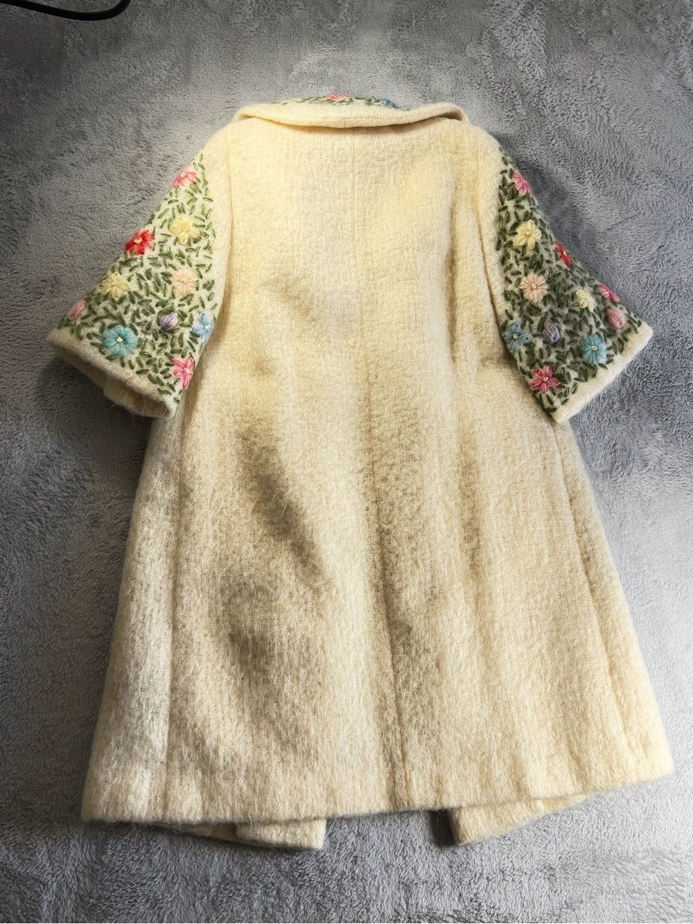 Vintage 1960s Bataldi Mohair Crewel Embroidered Coat S/M - Picture 5 of 15